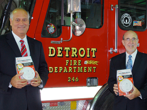 Fabian, Sklar, King & Liss donates 500 smoke alarms to Detroit Fire Department